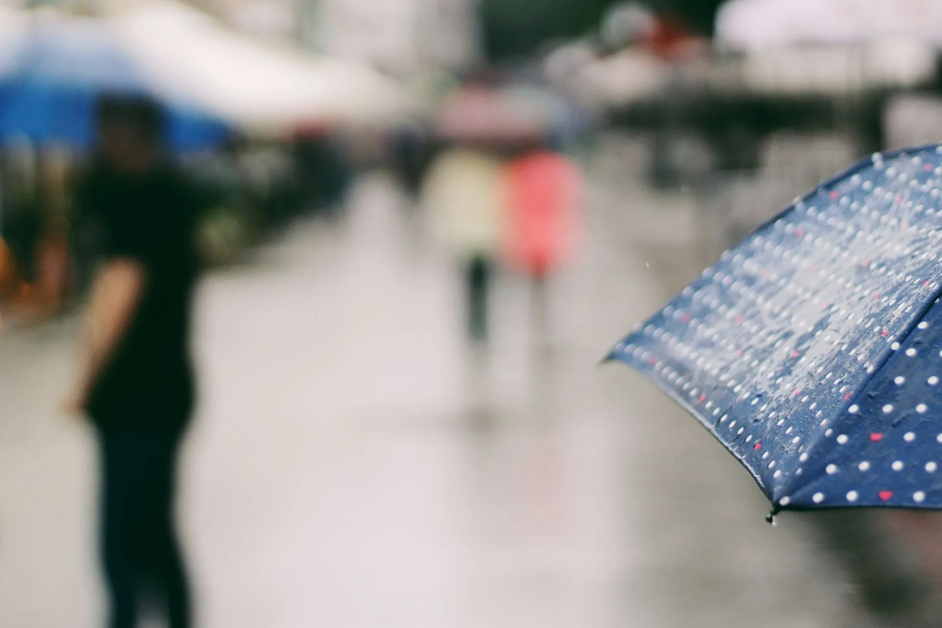 pluie sortir tours
